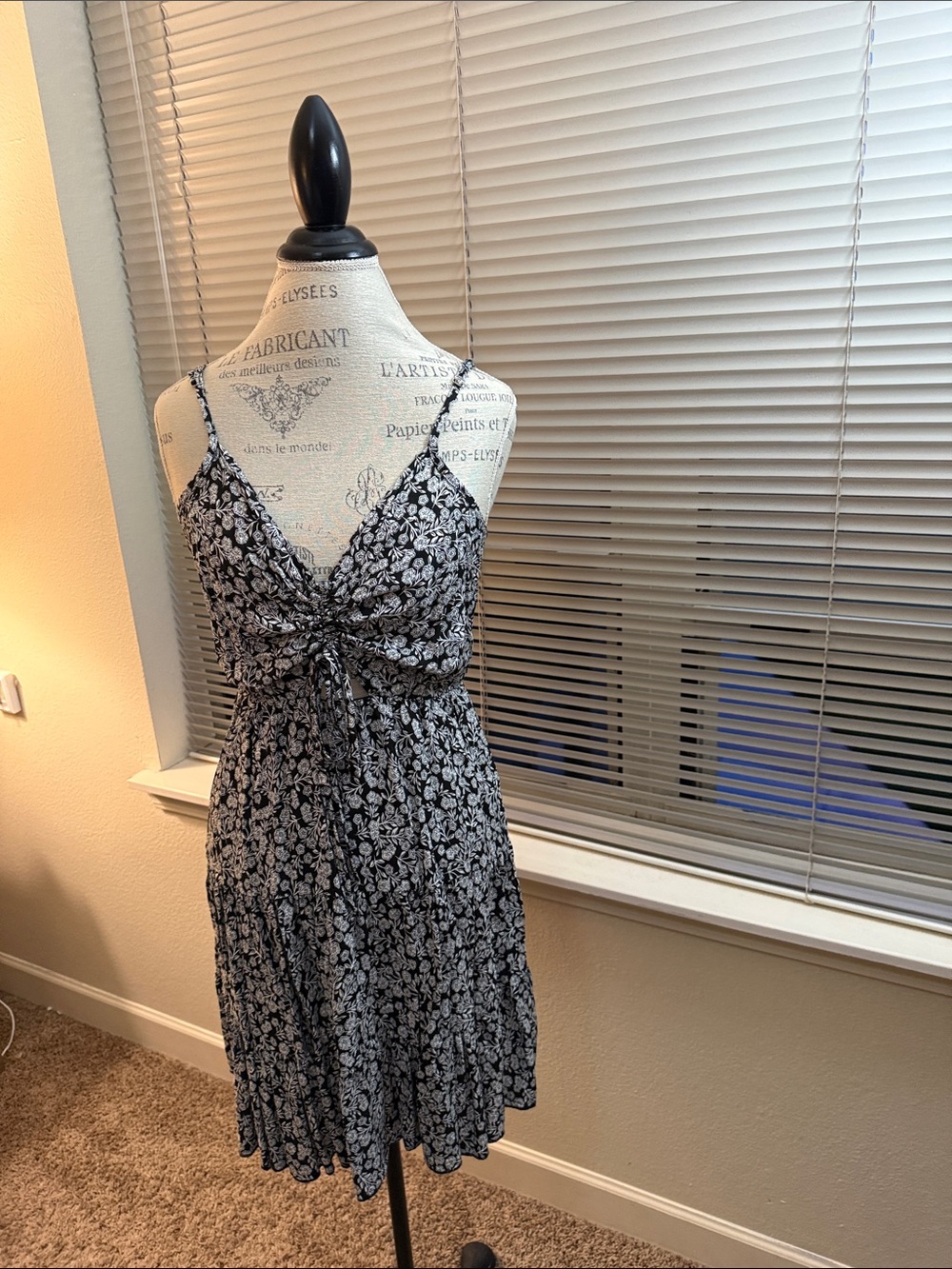 Black & White Floral Tie-Front Summer Dress